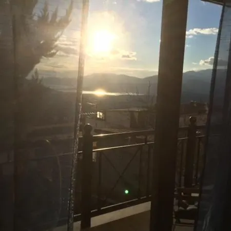 Stone House Overlooking The Delphic Landscape - Sea Delphes